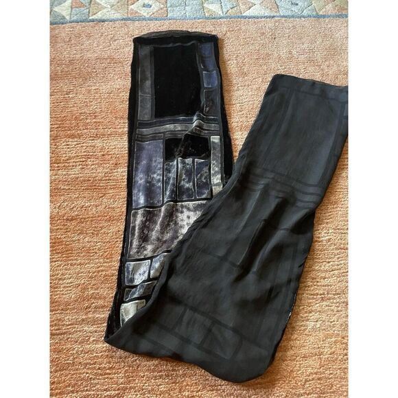 Silk Modernist Gray Oblong Rectangle Scarf - Picture 3 of 5